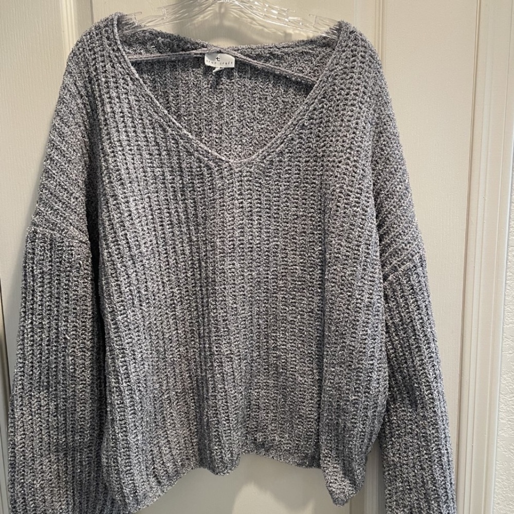 Sweater - Picture 2 of 4